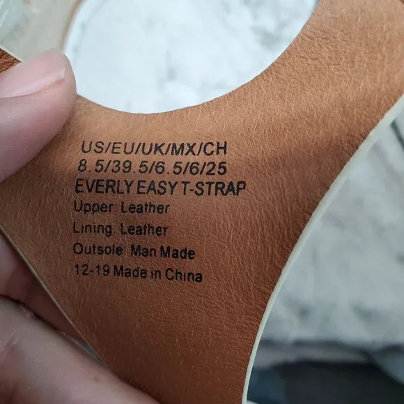 Kenneth Cole Shoes Womens Size 8.5 Gold Leather Elyssa Gentle Souls Sandals - Picture 7 of 9